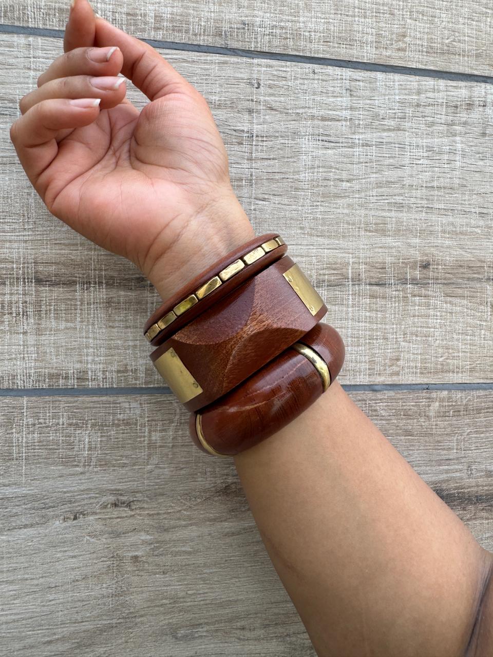 Samaira Wooden Bangles Stack-set of 3
