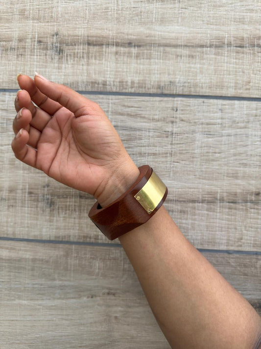 Advika Wooden Bangle